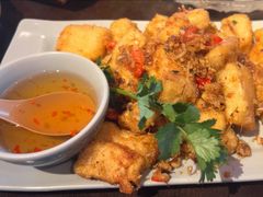 -大头虾越式风味餐厅(光明广场店)