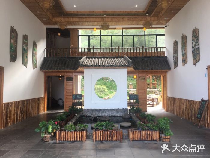 那山那水云溪居图片