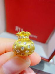 -周生生Chow Sang Sang(恒隆广场店)