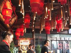 大堂-老滇山寨•云南特色菜•地方菜•民族风情歌舞表演(金碧店)