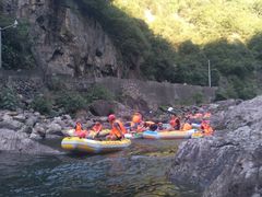 -安吉龙王山峡谷漂流