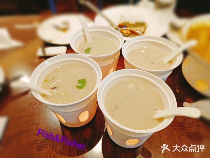 名佳荟鱼茸海鲜羹图片