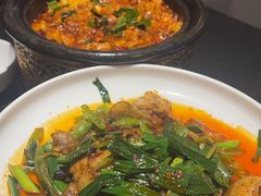 -万重锦·人文川菜馆(骡马市店)