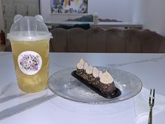 凤梨四季春-Husky Go! 哈士奇体验馆·宠物咖啡厅狗咖