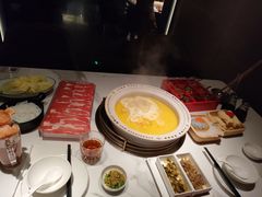 -领鲜天下·焗海鲜·花胶鸡(天目里店)