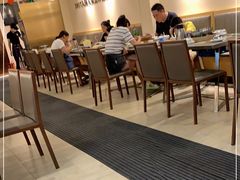 大堂-胡须佬鸡煲四季火锅店(石厦西村直营店)