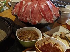 -洪氏嗨捞·广东猪肚鸡·椰子鸡火锅(西咸万象城店)