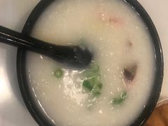 皮蛋瘦肉粥-大师傅粥品(埃华街)