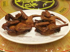 驰名石岐乳鸽-石岐佬中山菜馆(张溪店)
