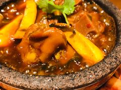 德宏腌菜趴猪蹄-云海肴·汽锅鸡·云南菜(天山百盛优客店)