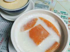 牛奶炖木瓜-裕满园(天宁广场店)
