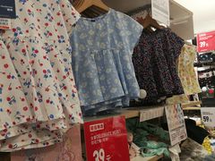 -优衣库(广州天河领展广场店)