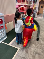 -奈尔宝·儿童乐园·亲子餐厅(华采天地店)