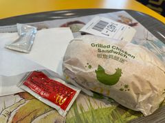 板烧鸡腿堡鸡翅餐-麦当劳(伟城广场店)
