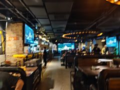 -麦凯伦烧烤·精酿超级工厂店(金桥总店)