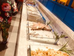 自助取餐区-火锅岛潮牌自助餐厅(天津天佑城店)