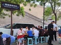 -老兰家传统烧烤炒菜泡馍(小南门店)