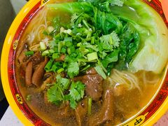 大肠面-权記牛腩