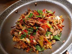 土家锅气爆鸡杂-吃饭皇帝大土家民族菜(正大广场店)