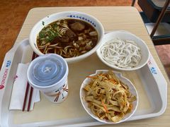加蛋有肉粉-好一家牛肉粉(山东路家乐福店)