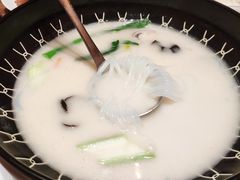 鱼汤米线-广州天河合景福朋喜来登酒店 · 聚味轩中餐厅
