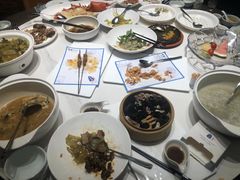 -小渔莊•地道胶东菜(旅游路万象省博物馆店)
