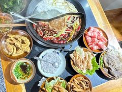 -重庆故事姊妹老火锅(财经学院店)