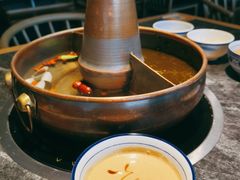 藤椒鸳鸯锅-小洋府铜锅涮肉(南锣鼓巷店)