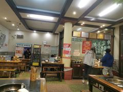 大堂-盐井记·自贡美蛙鲜锅兔(中和店)