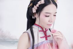 点击看大图 -盘子女人坊古装写真摄影(深圳店)