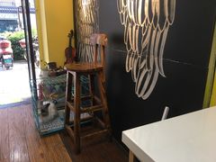 -志龙皇冠吃货椰子铺