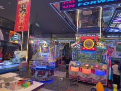 -卡通尼乐园(景枫中心店)