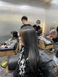 -Tloml salon