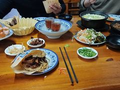 -京容合·老北京烧饼夹肉(珠江八区店)