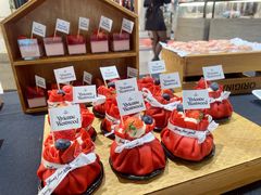 -Vivienne Westwood(上海来福士广场店)
