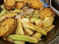 焖鲍鱼-太子园林酒家