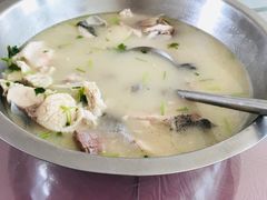 雪野鱼头汤-雪湖煜辰鱼头老店(雪野湖店)