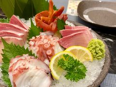 -万岛日本料理铁板烧(万泰国际店)