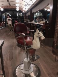 -THE BARN大屋理发馆