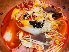 -成都你六姐·牛肉冒菜(城市集市合生汇店)