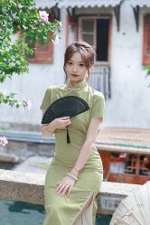-一揽芳华汉服旗袍体验馆(拙政园店)