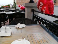 -LENBACH兰巴赫西餐啤酒坊(大连东港店)