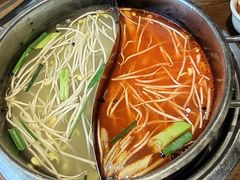 -阿婉贵州苗家酸汤鱼(梅林店)