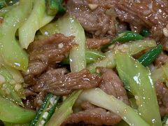 小炒牛肉-晏老九豆花饭家常菜(上海城店)
