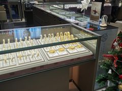 -汇腾天虹(吕厝店)