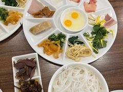 -维笙望湖·天膳源蒙自过桥米线