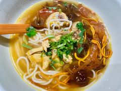 野山菌土鸡米线-云味馆·云南菜·云南米线(景田店)