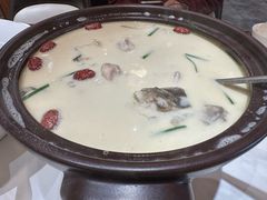 -鱼痴渔醉·食鲜集(月亮湾店)
