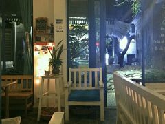 -Anne猫窝咖啡屋