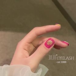 -吉吉靓甲美睫